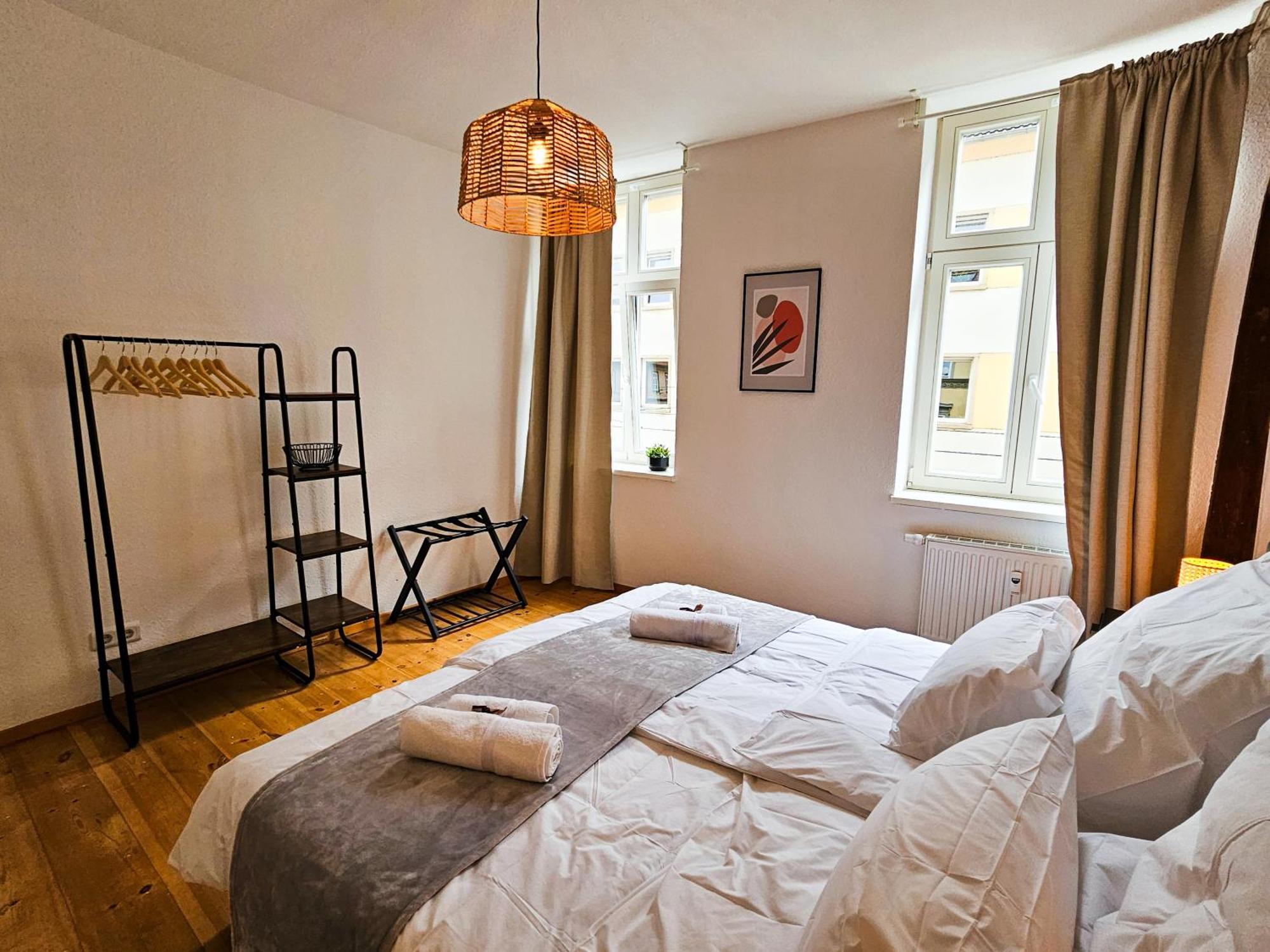 Micasa Rooms - Altstadt Zentral - Zwischen Anger Und Kraemerbruecke - Wlan - Familienfreundlich Erfurt Eksteriør bilde